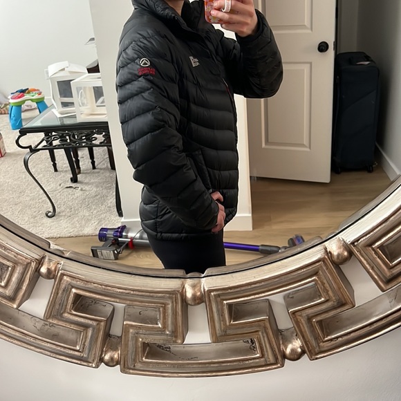 The north face 800 women’s jacket. - Picture 10 of 12